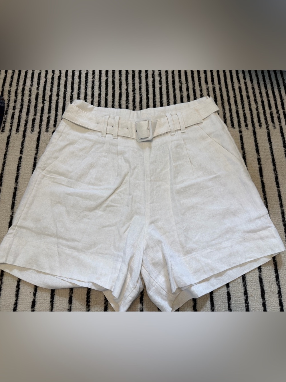 Abercrombie & Fitch White High-Waist Linen Belted Shorts
